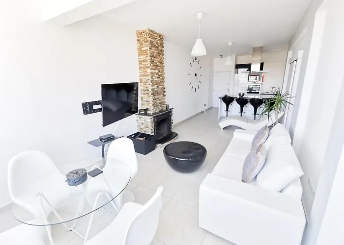 Mackenzie Seaview Paradise Lárnaca