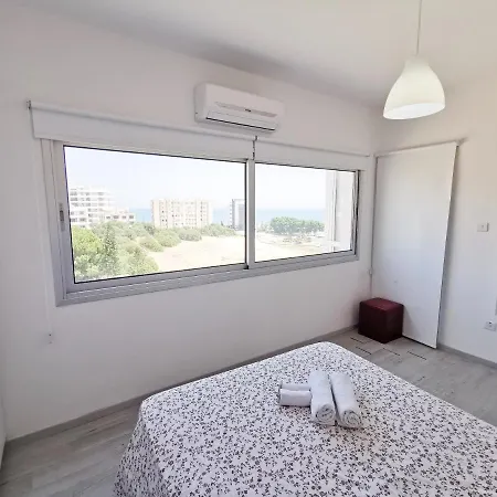 Mackenzie Seaview Paradise דירה